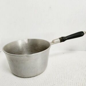 Majestic Cookware Vintage Spouted Aluminum Saucepan With Wooden Handle NO LID